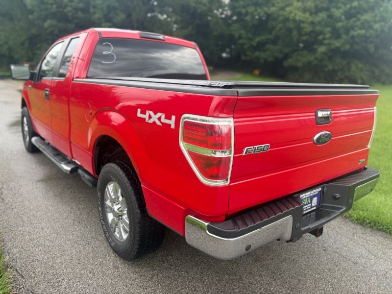 Additional photo of vehicle.
