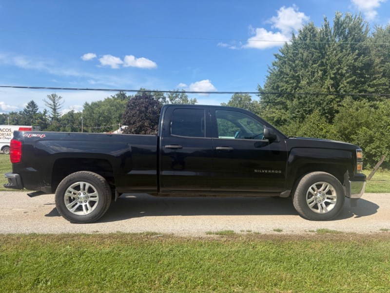 Additional photo of vehicle.