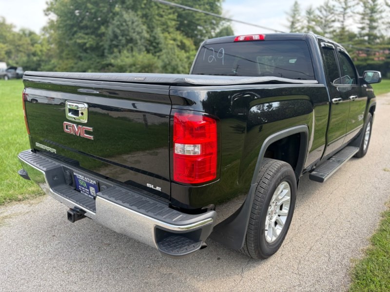 Additional photo of vehicle.