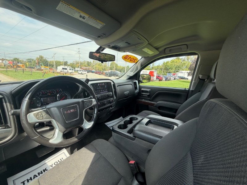 Additional photo of vehicle.