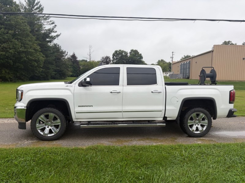Additional photo of vehicle.