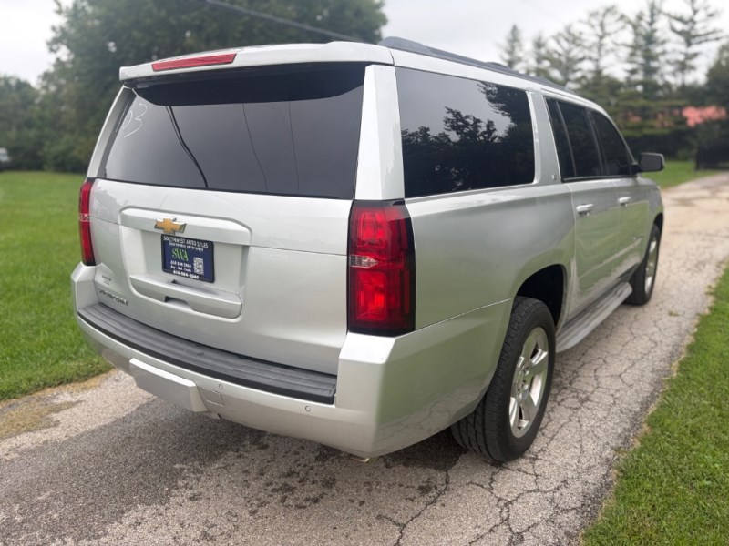 Additional photo of vehicle.