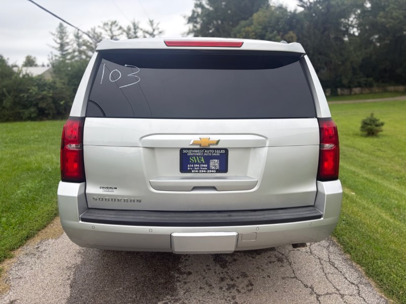 Additional photo of vehicle.