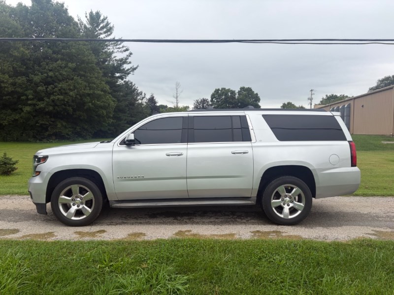 Additional photo of vehicle.
