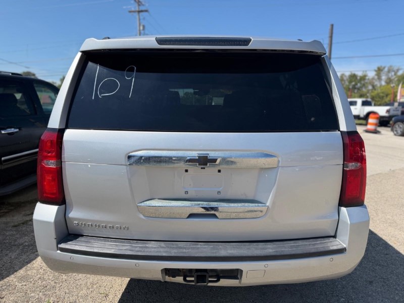 Additional photo of vehicle.
