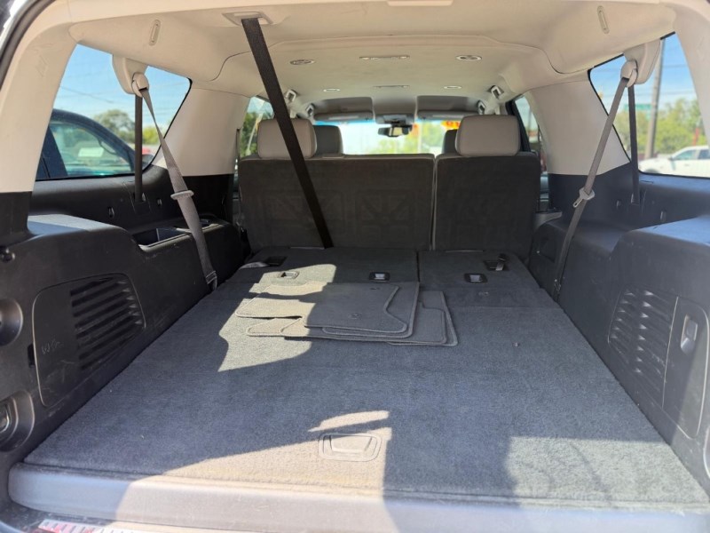 Additional photo of vehicle.