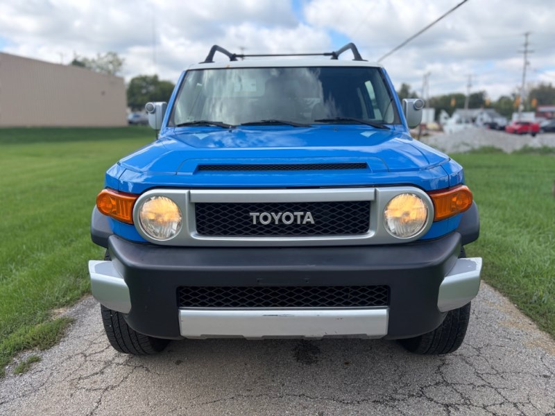 Additional photo of vehicle.