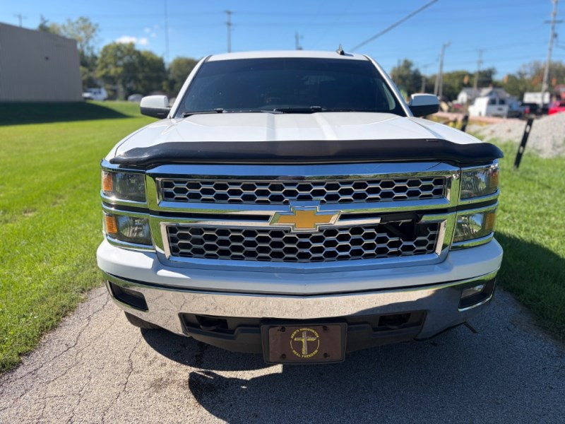 Additional photo of vehicle.