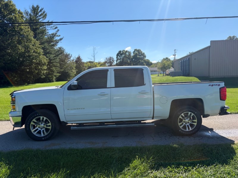 Additional photo of vehicle.