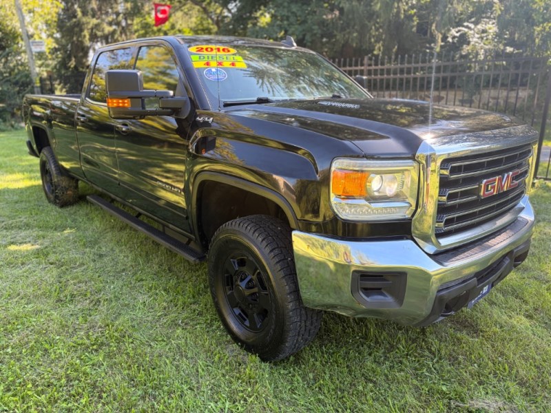 Additional photo of vehicle.