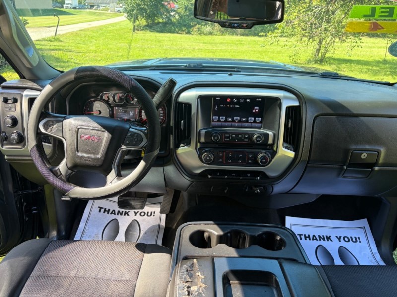 Additional photo of vehicle.