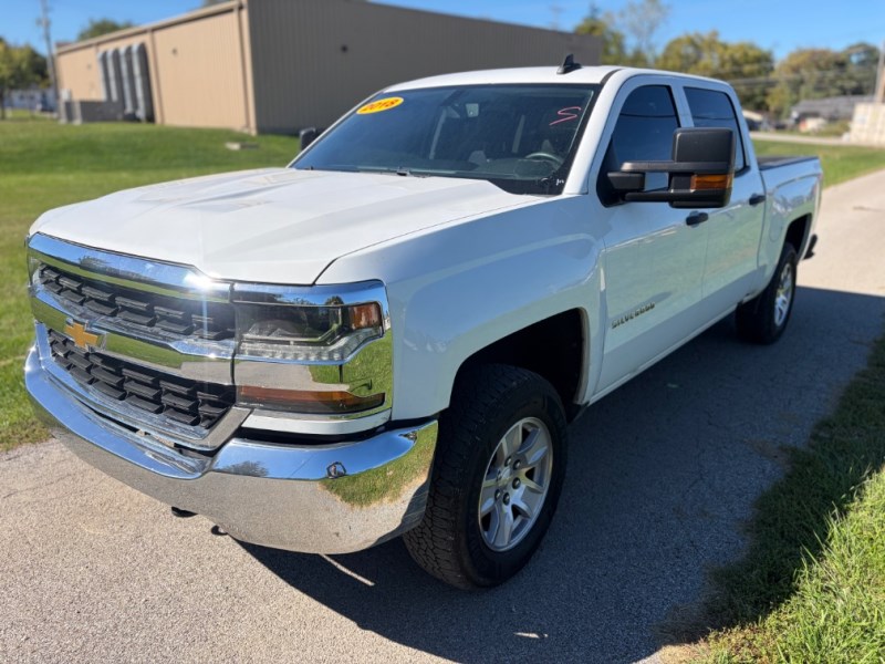Additional photo of vehicle.
