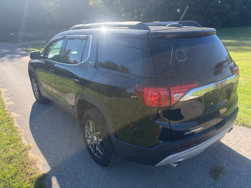 Additional photo of vehicle.