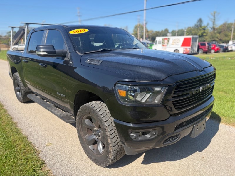 Additional photo of vehicle.