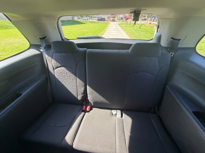 Additional photo of vehicle.