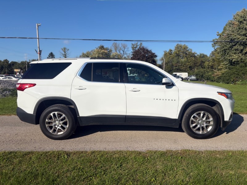 Additional photo of vehicle.