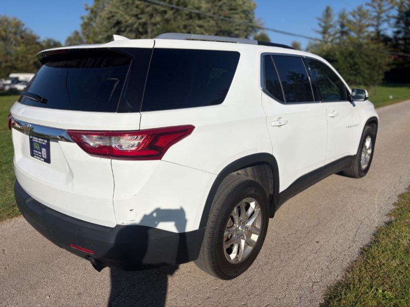 Additional photo of vehicle.