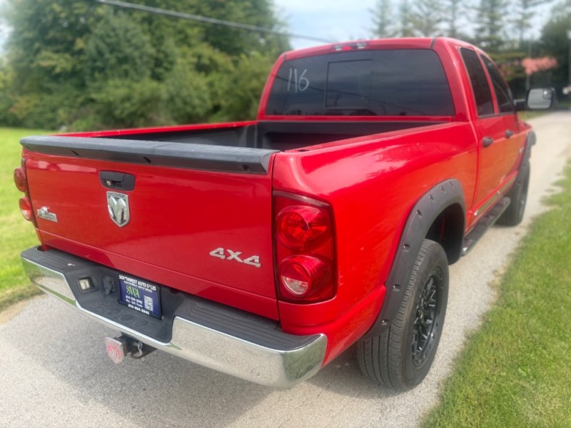 Additional photo of vehicle.
