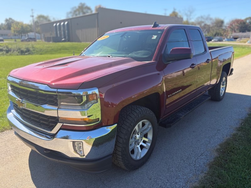 Additional photo of vehicle.
