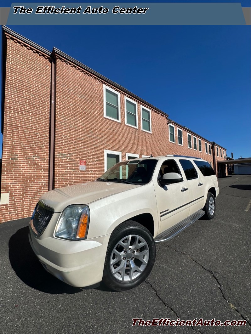 Main photo of 2013 GMC YUKON DENALI