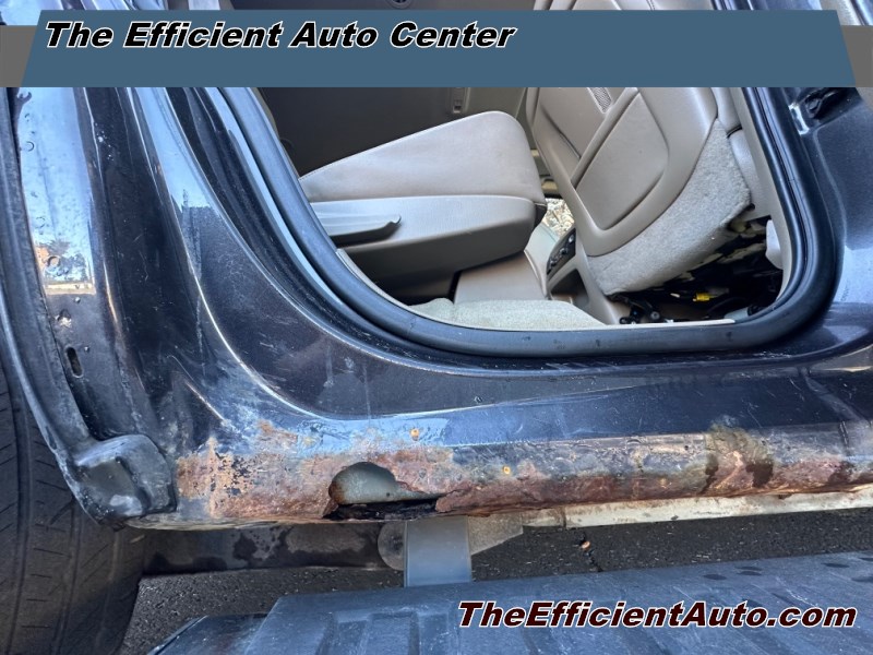 Additional photo of vehicle.