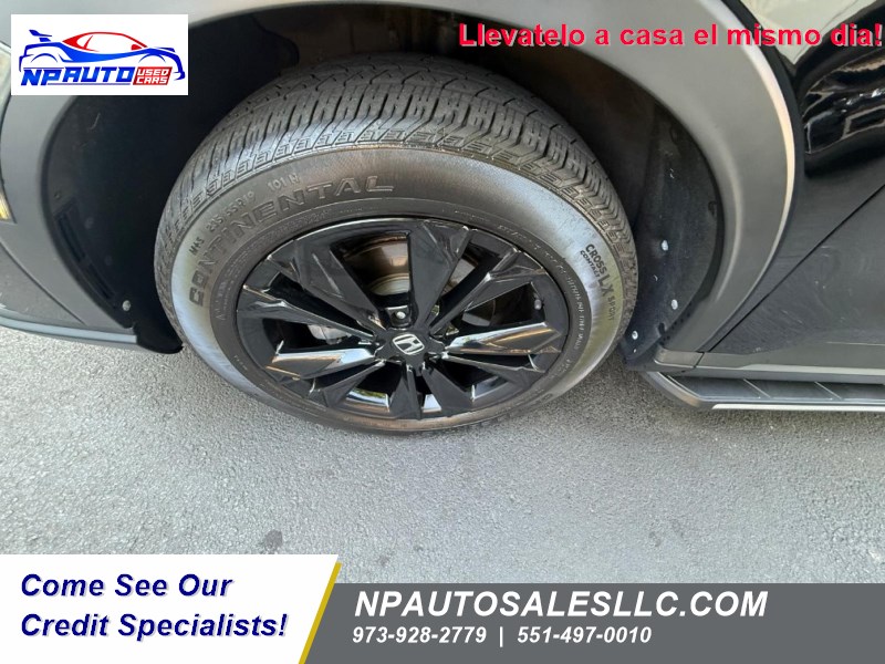 Additional photo of vehicle.