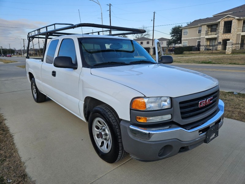 Additional photo of vehicle.