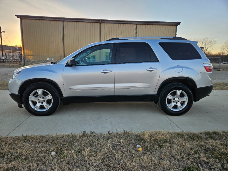 Additional photo of vehicle.