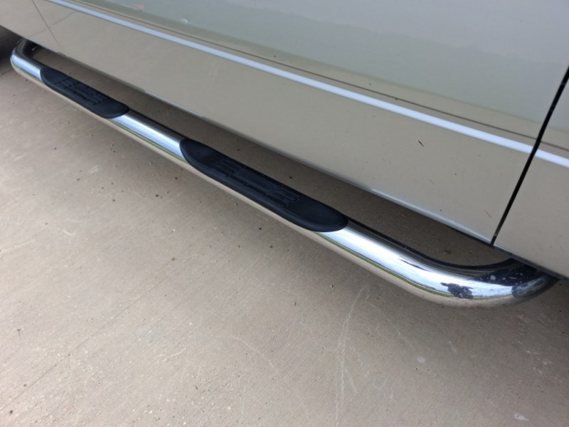 Additional photo of vehicle.