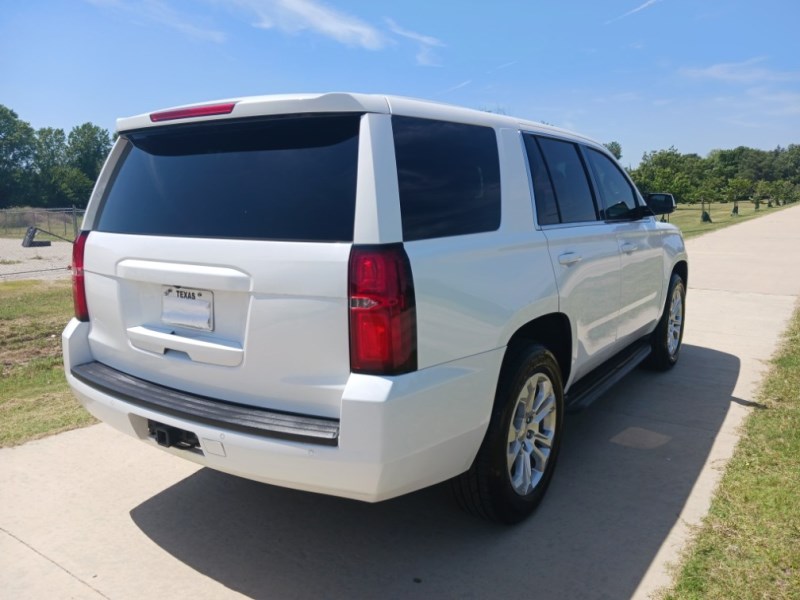 Additional photo of vehicle.