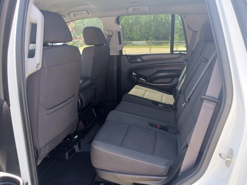 Additional photo of vehicle.