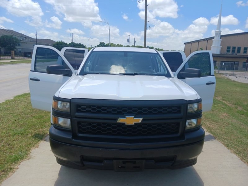 Additional photo of vehicle.