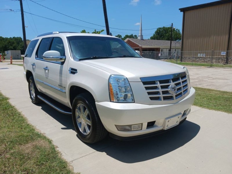 Additional photo of vehicle.
