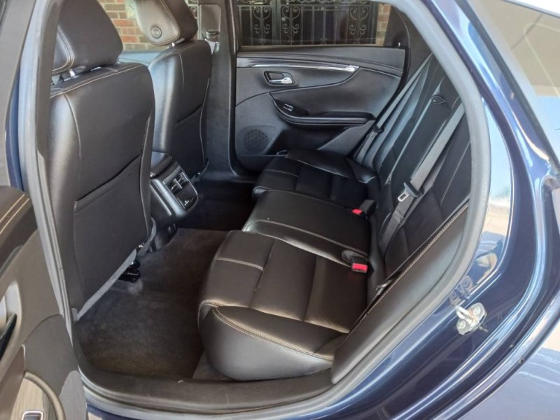 Additional photo of vehicle.