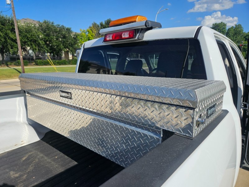Additional photo of vehicle.