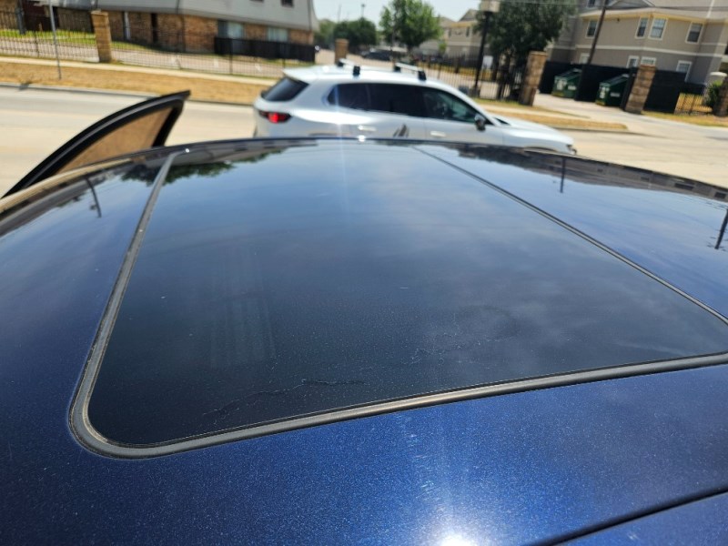 Additional photo of vehicle.
