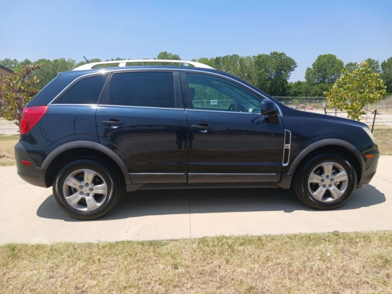 Additional photo of vehicle.