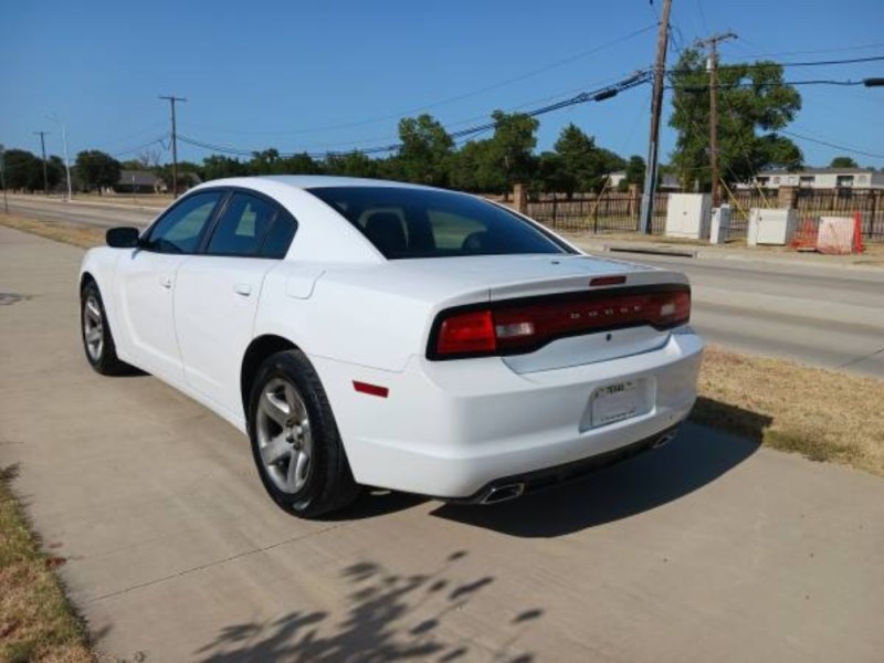 Additional photo of vehicle.