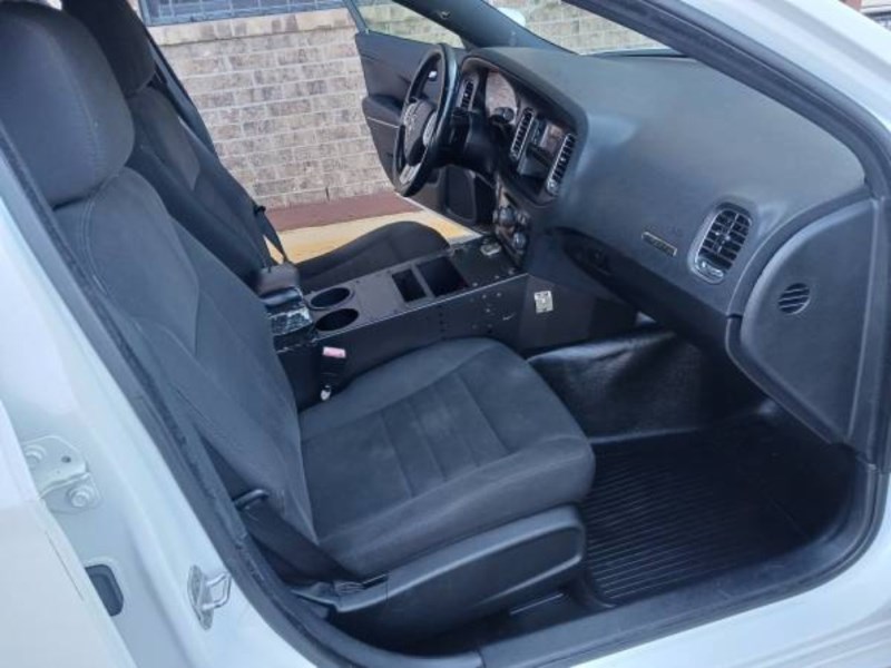Additional photo of vehicle.