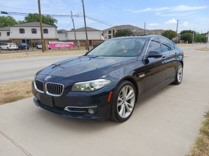 Additional photo of vehicle.