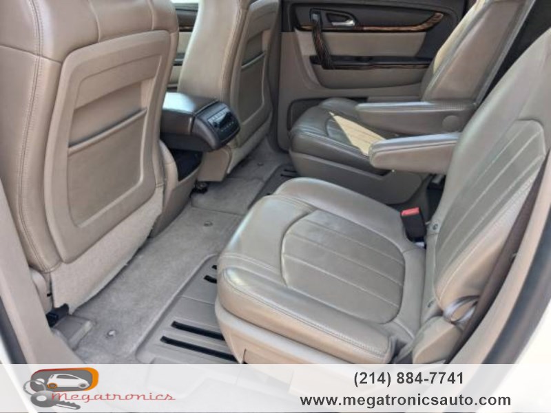 Main photo of 2013 GMC ACADIA