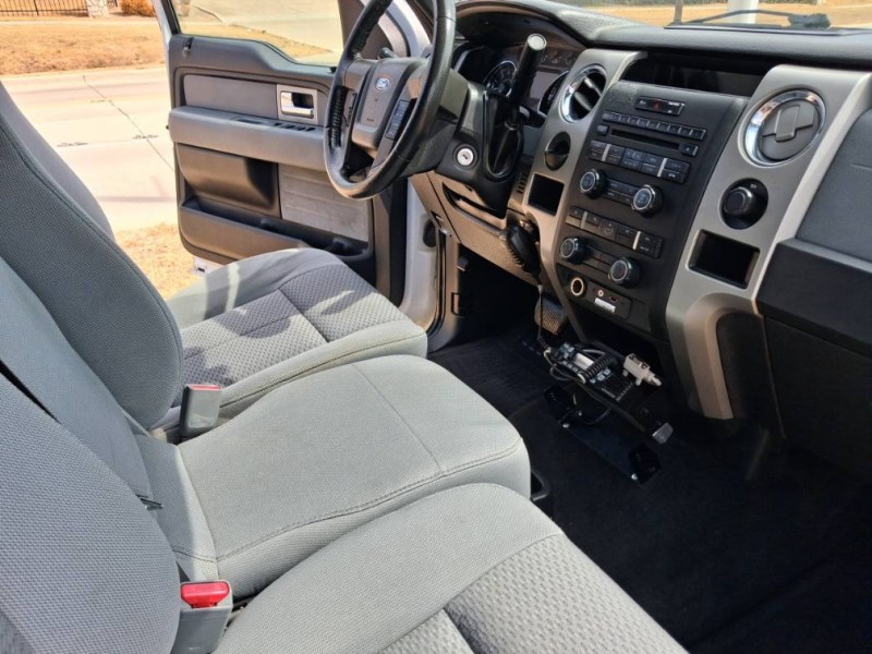 Additional photo of vehicle.