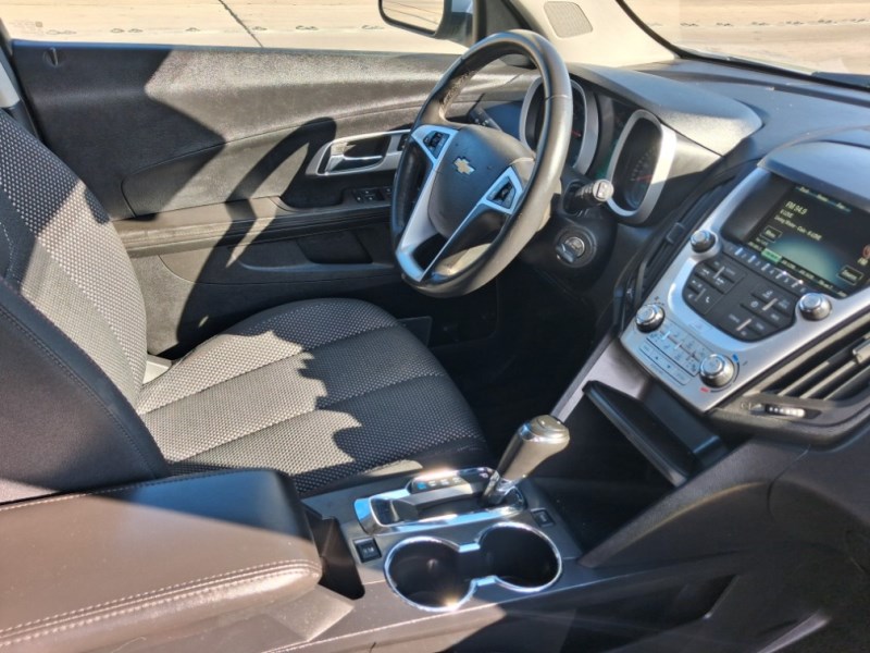 Additional photo of vehicle.