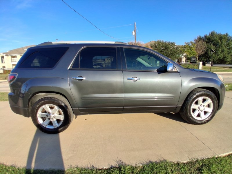 Additional photo of vehicle.