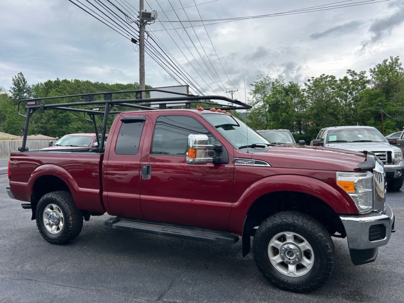 Additional photo of vehicle.