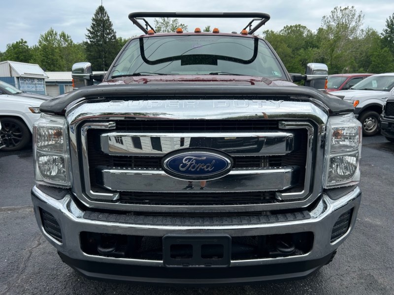 Additional photo of vehicle.