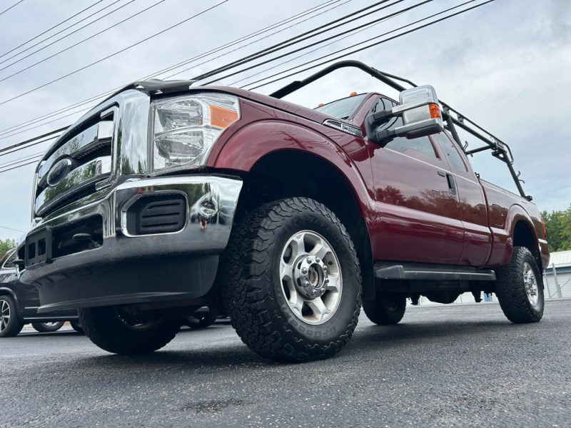 Additional photo of vehicle.