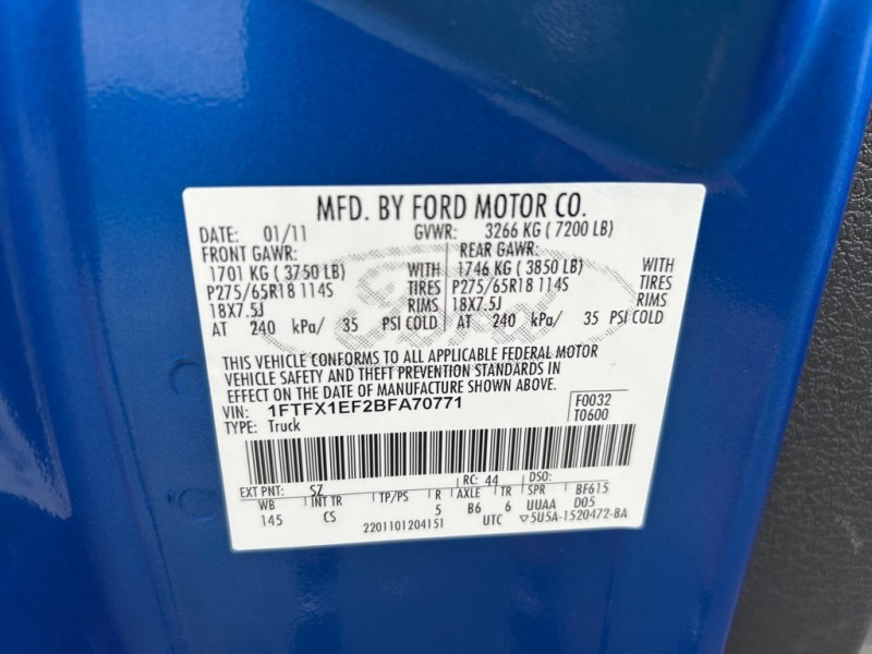 2011 Ford F-150 STX - Photo 11