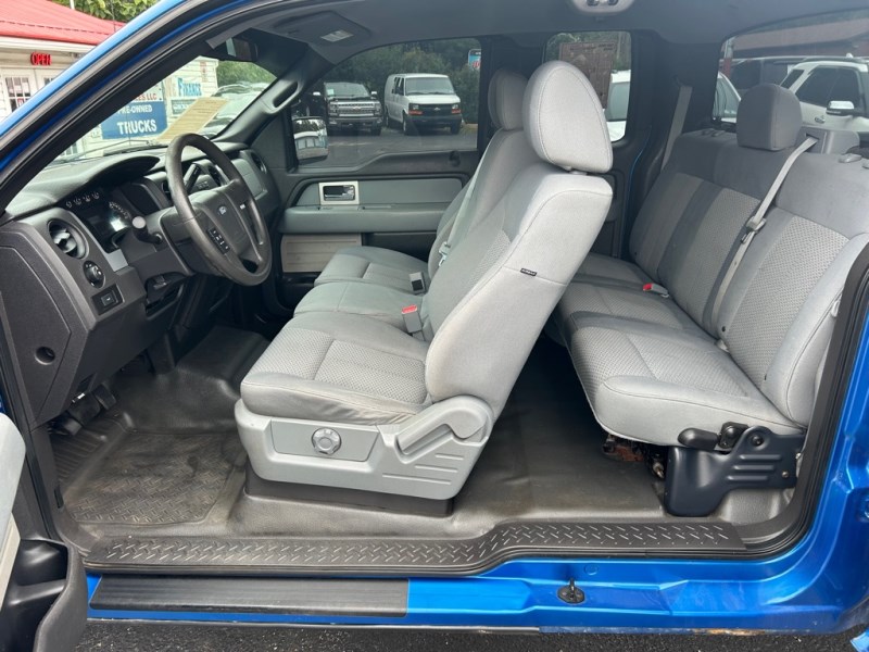 2011 Ford F-150 STX - Photo 12