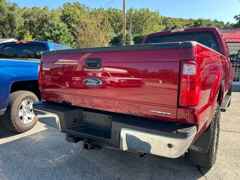 Additional photo of vehicle.